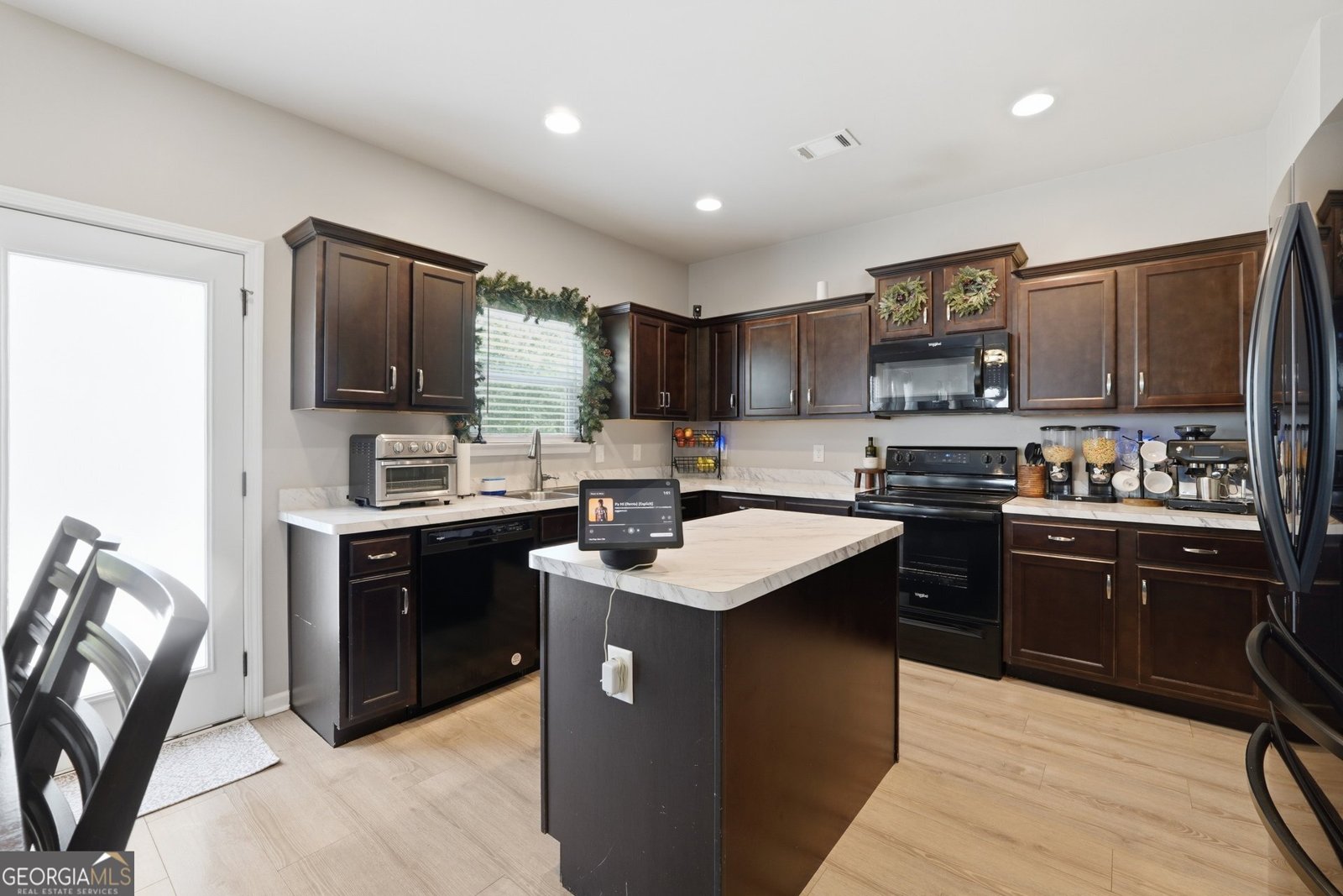 110 Finley Drive Commerce - Photo 11