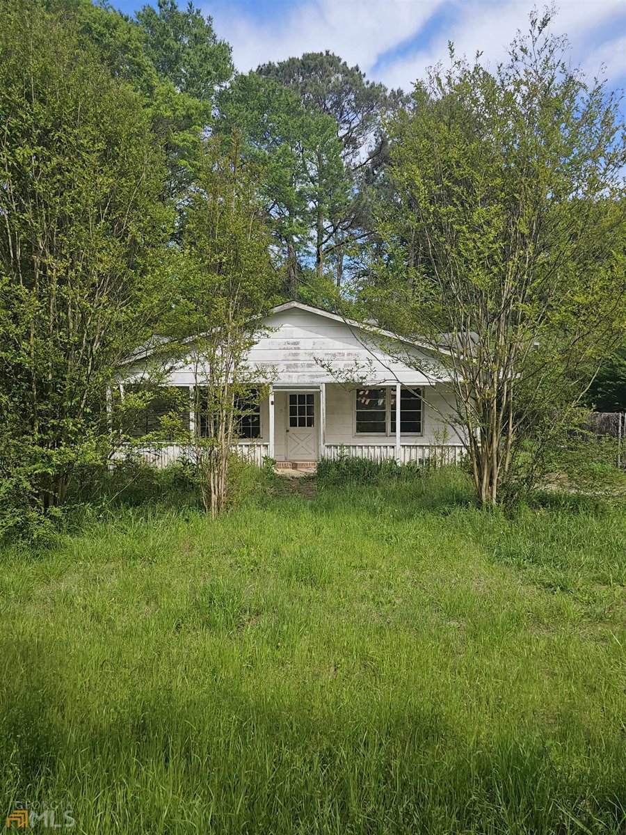 111 Smith Road Newnan - main photo