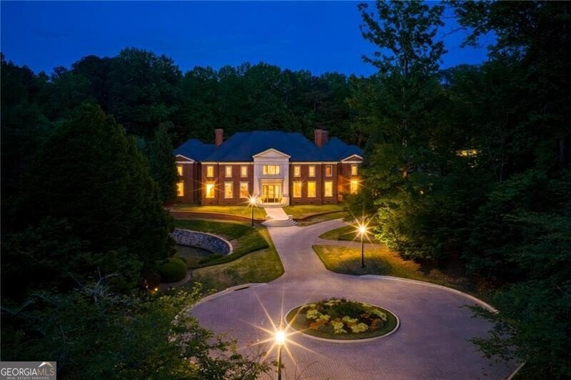 4615 Northside Drive Atlanta - main photo