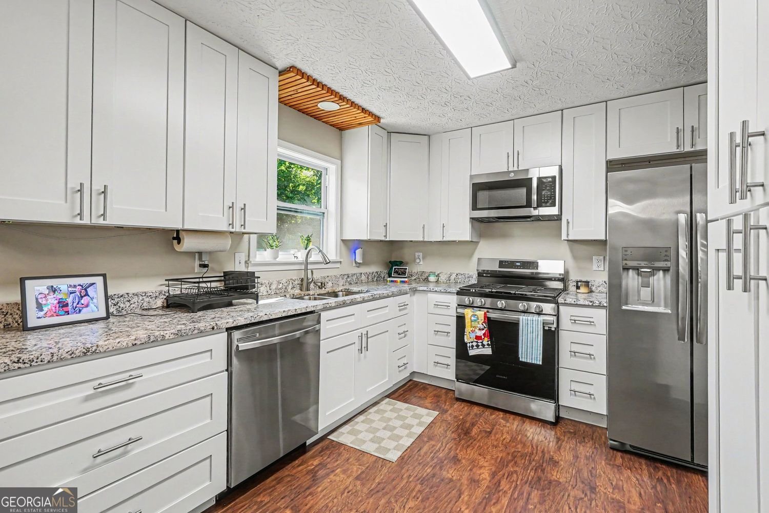 3215 Alcazar Drive Lilburn - Photo 8