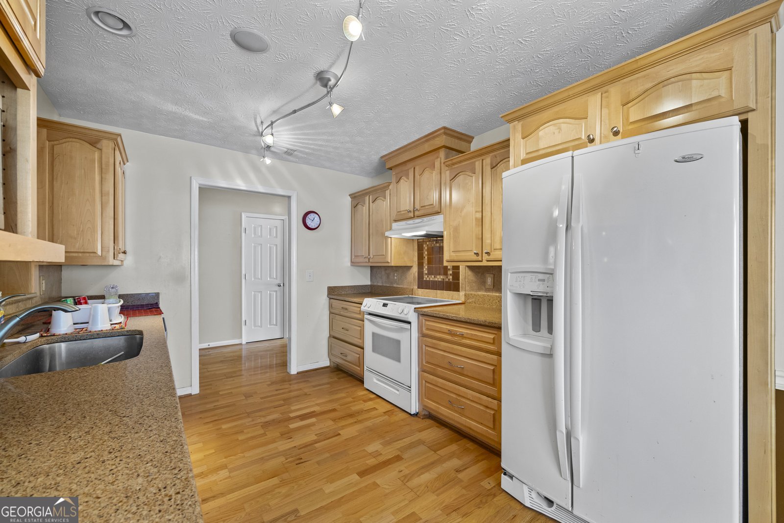 650 Sleeping Meadow Lane Bethlehem - Photo 18