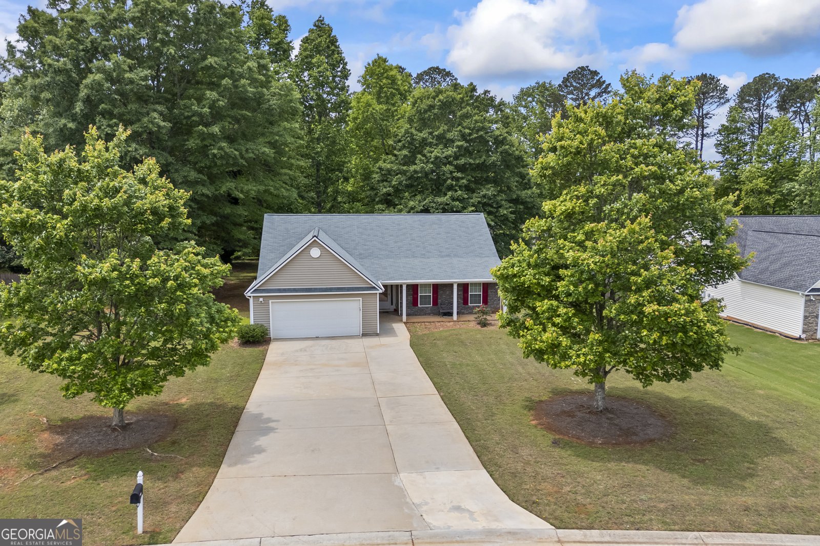 650 Sleeping Meadow Lane Bethlehem - Photo 8