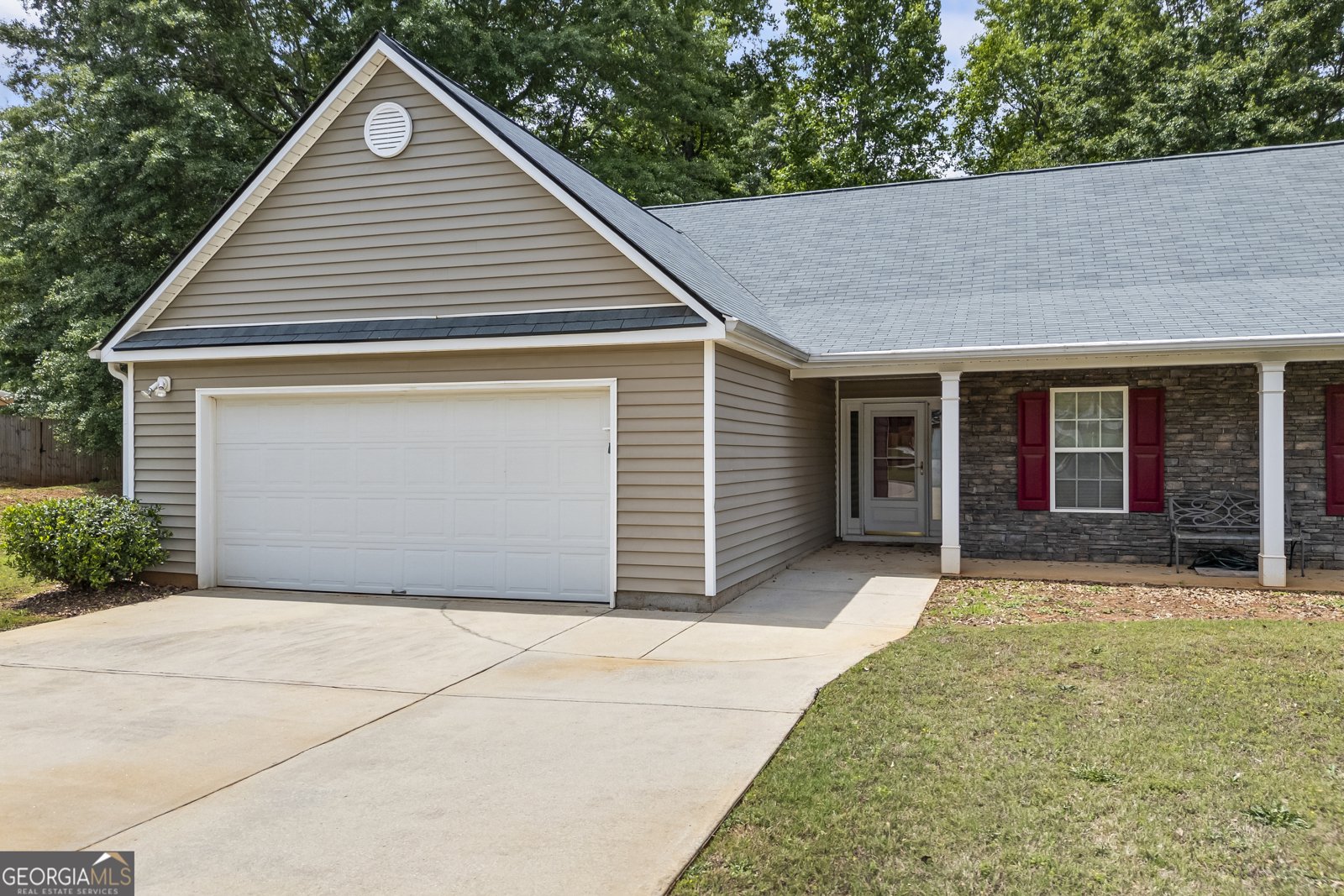 650 Sleeping Meadow Lane Bethlehem - Photo 9