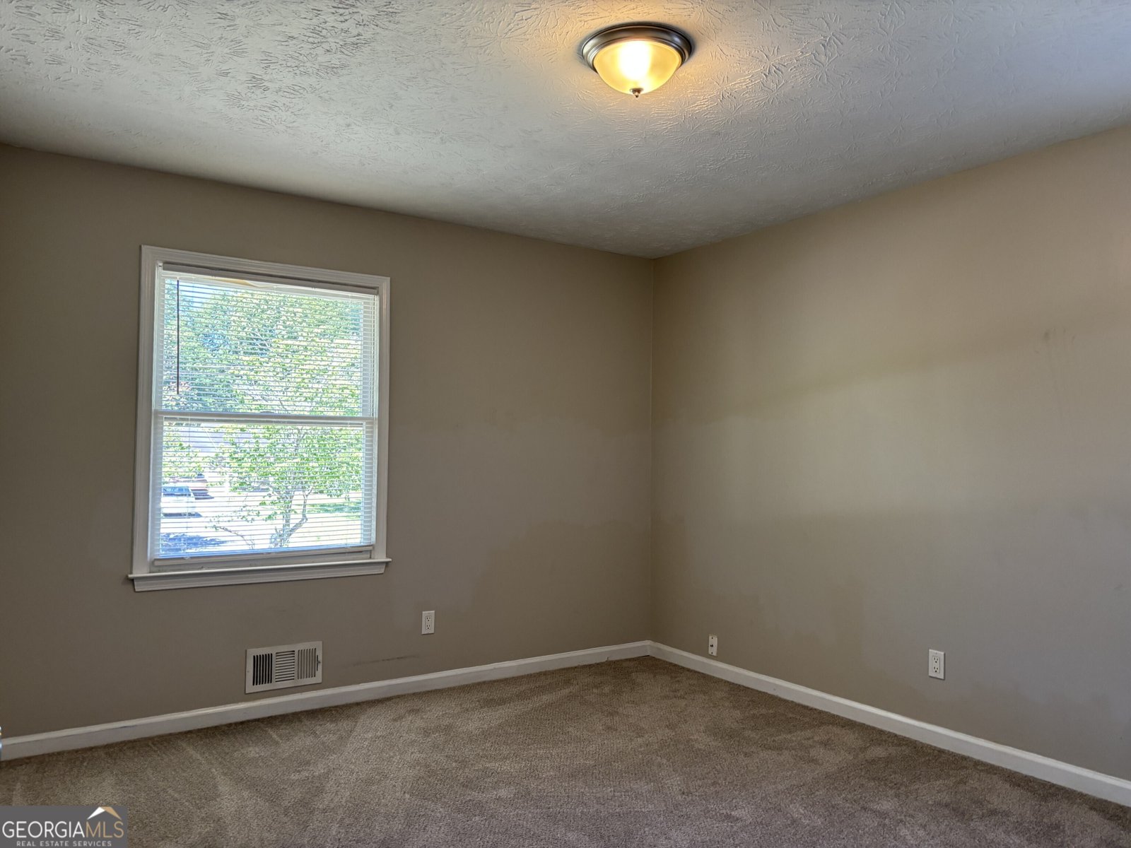 2236 Windsor Drive Snellville - Photo 12