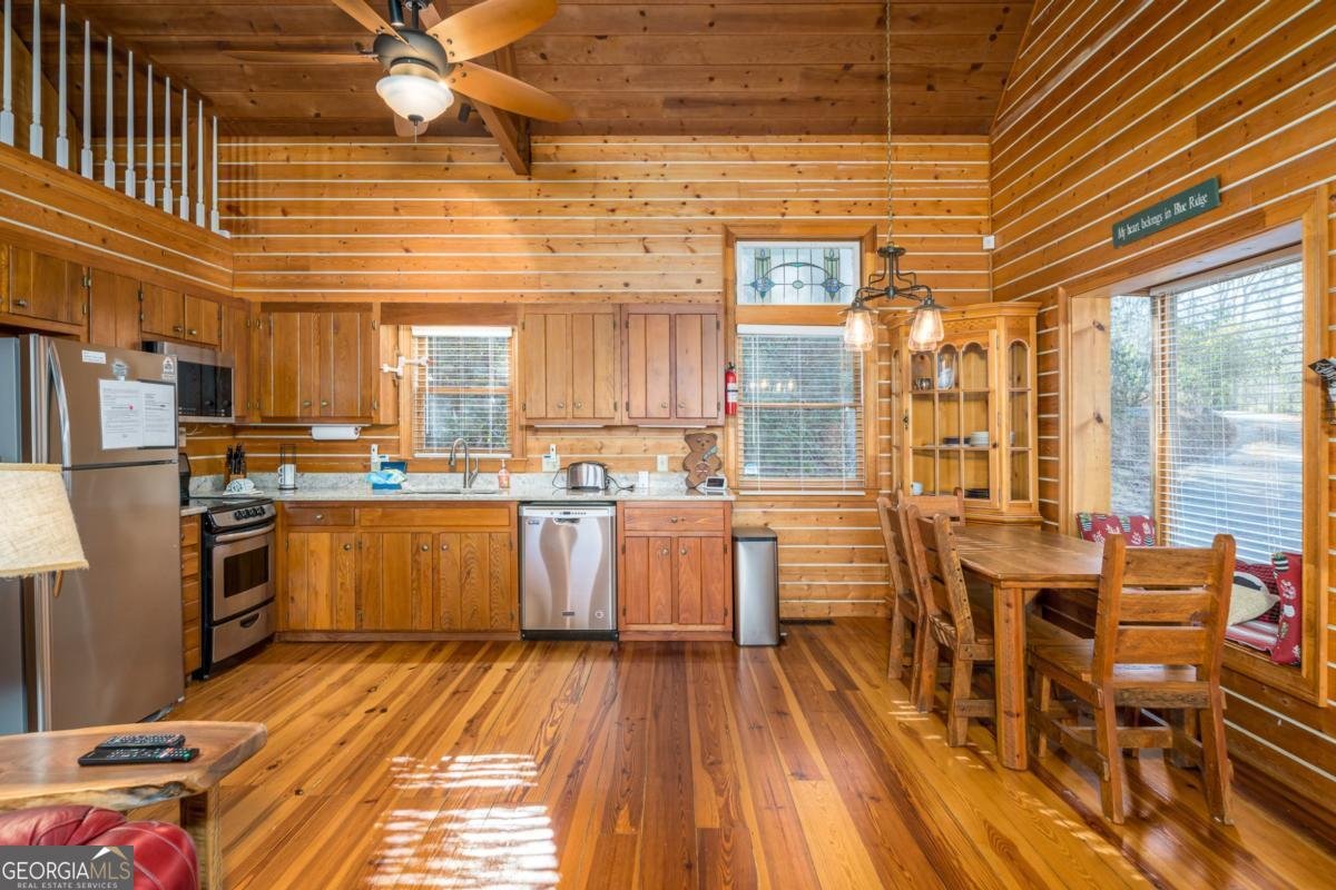 517 Ridge Road Blue Ridge - Photo 9