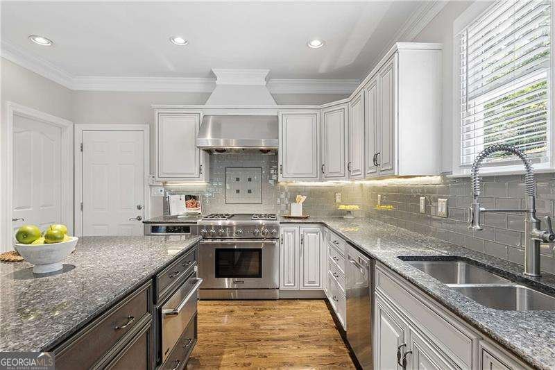 245 Plantation Way Roswell - Photo 10
