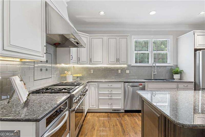 245 Plantation Way Roswell - Photo 12