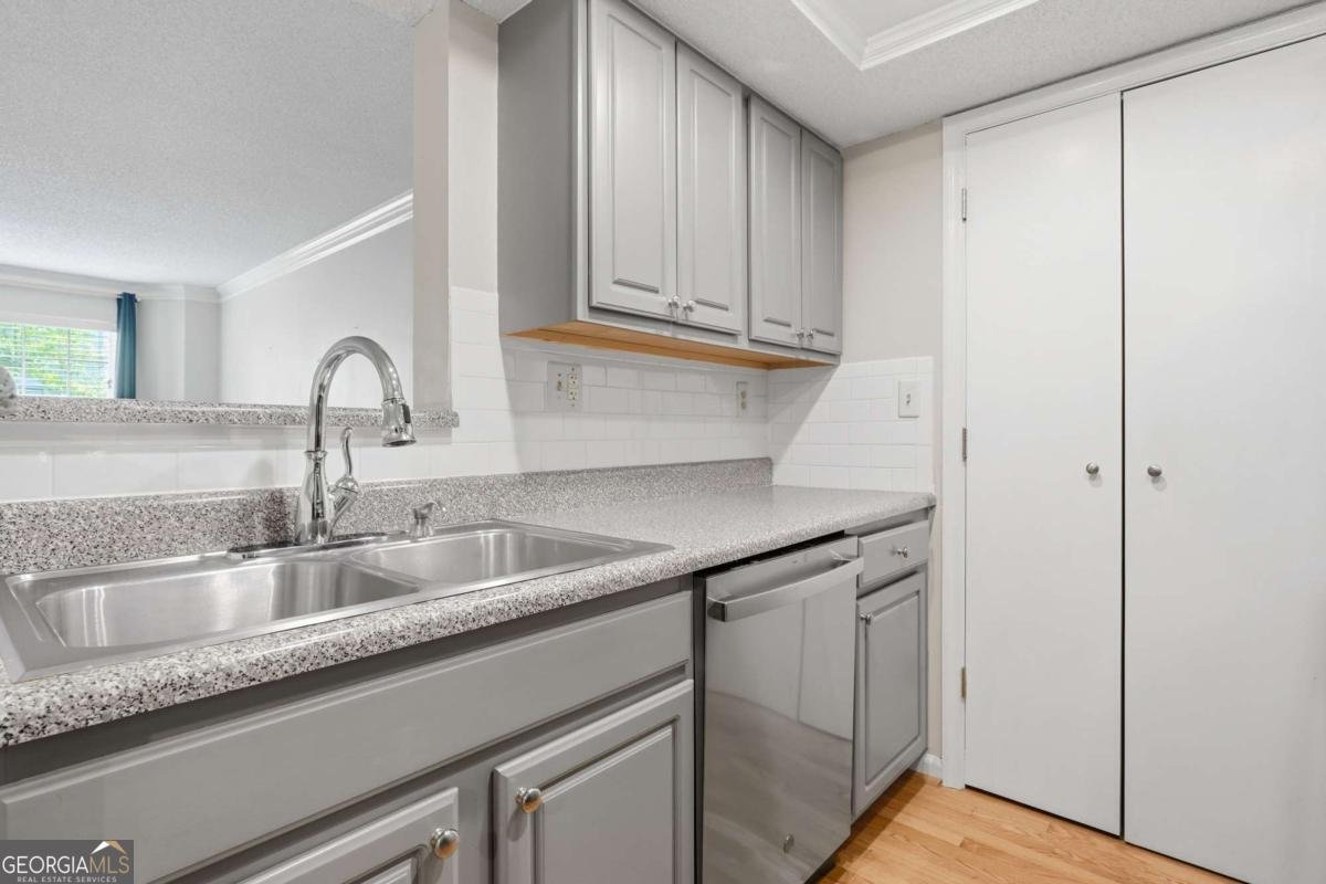 2031 Chastain Park Court Atlanta - Photo 8
