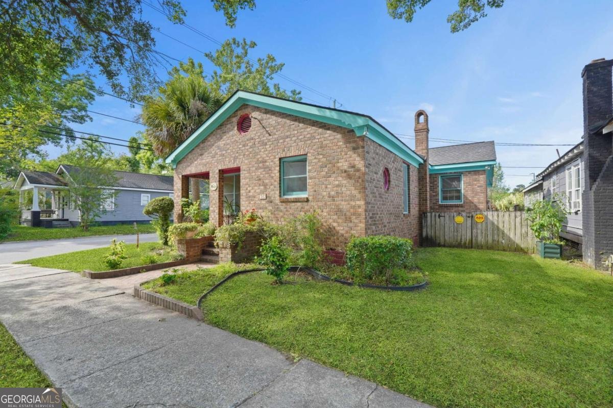 702 32Nd Street Savannah - main photo