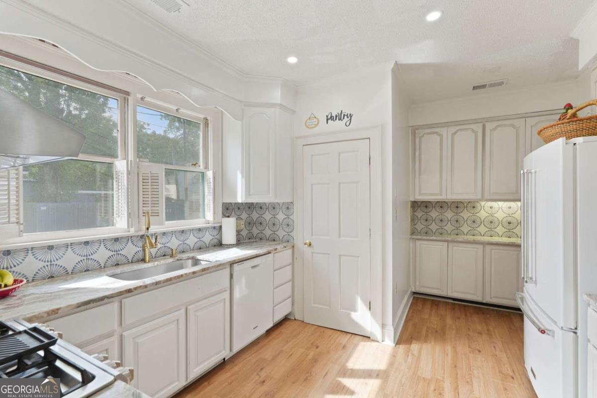 702 32Nd Street Savannah - Photo 9