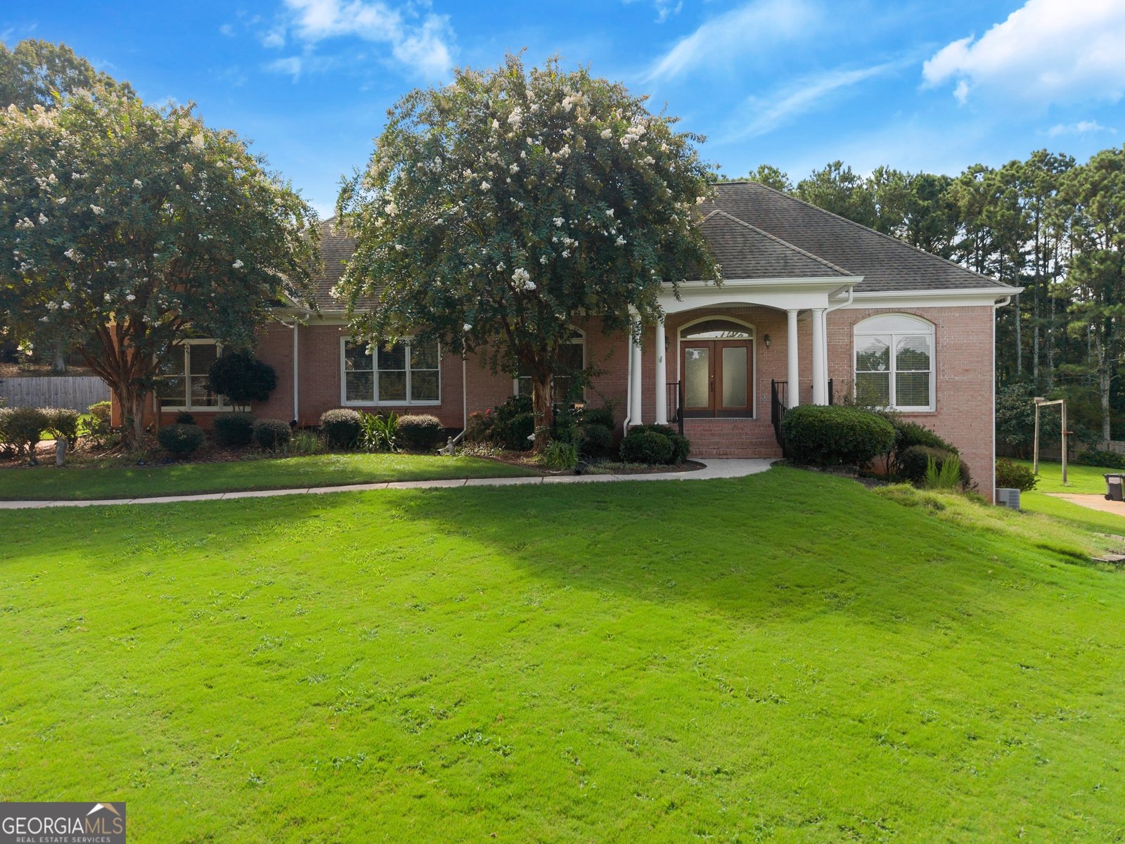 2920 Chardonnay Lane Cumming - main photo