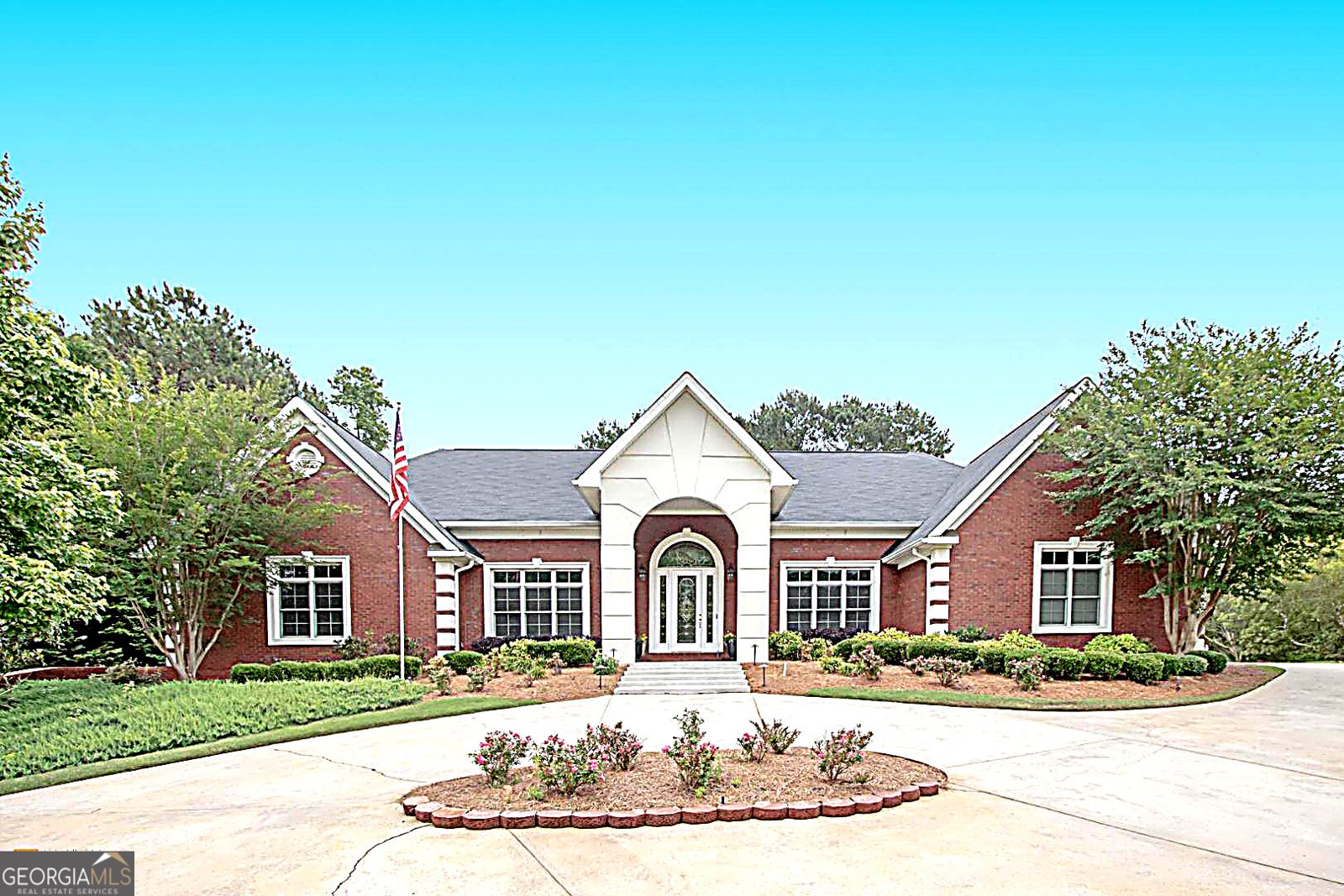 175 Mcelwaney Way Fayetteville - main photo