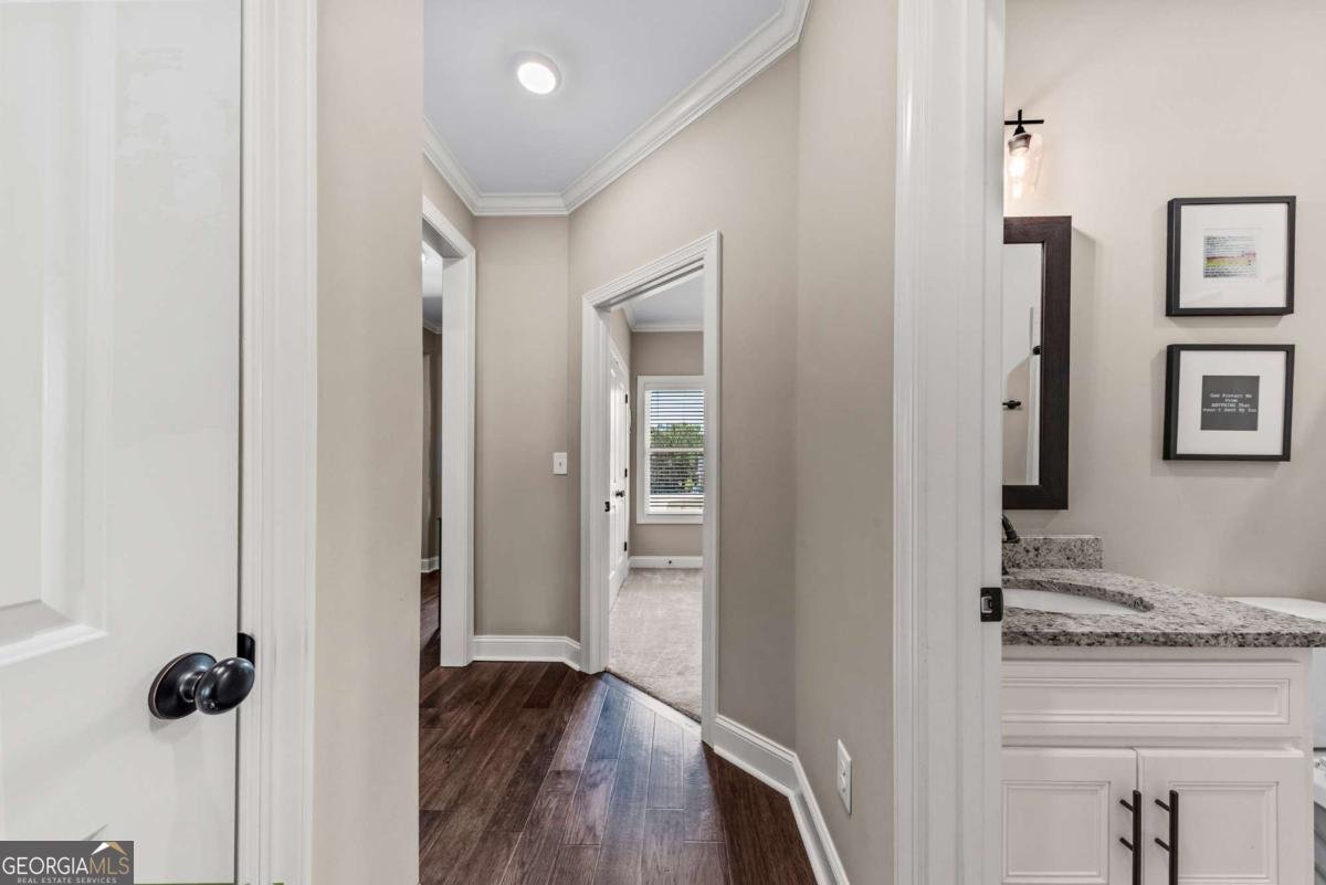 2364 Blazing Star Court Statham - Photo 14
