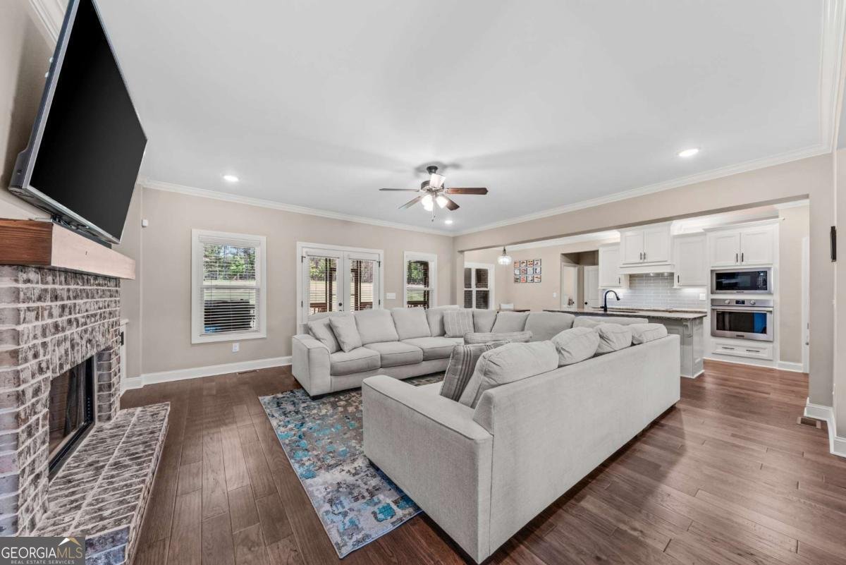 2364 Blazing Star Court Statham - Photo 18