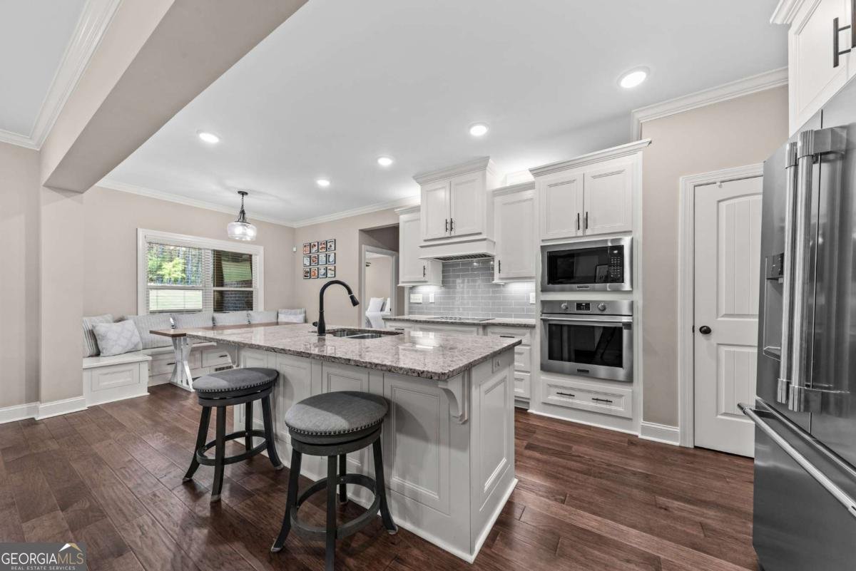 2364 Blazing Star Court Statham - Photo 29