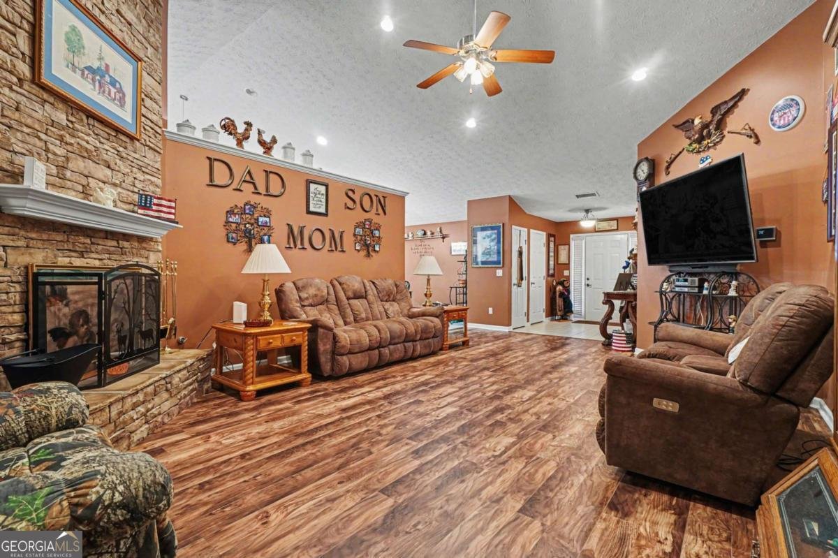 1405 Shiloh Oak Drive Loganville - Photo 7