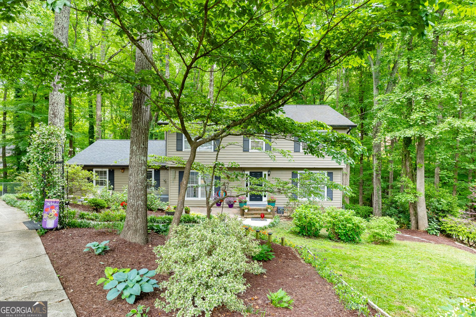 3672 Stonelake Court Lilburn - main photo