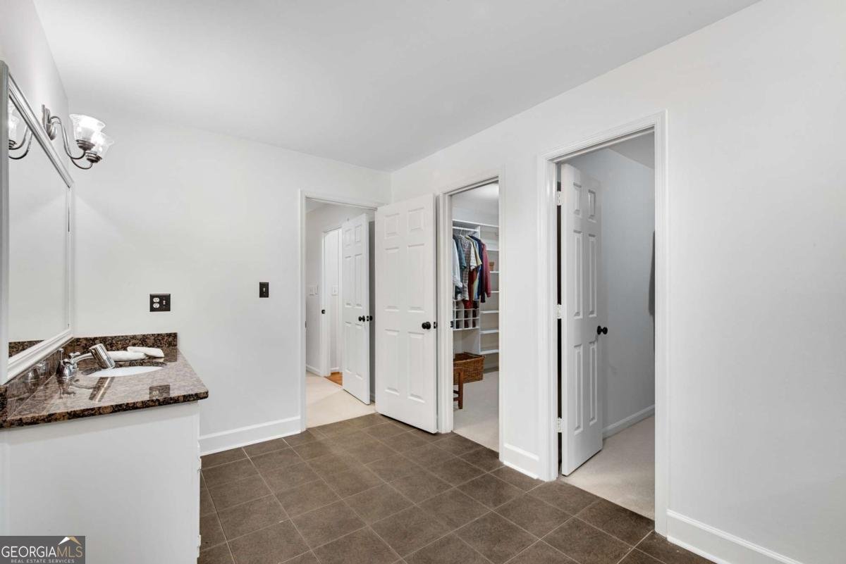 4868 Hampton Lake Drive Marietta - Photo 29