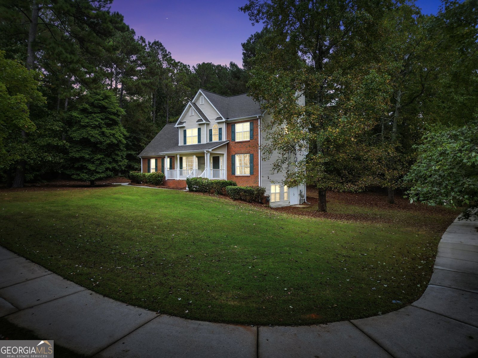 1100 River Green Court McDonough - main photo