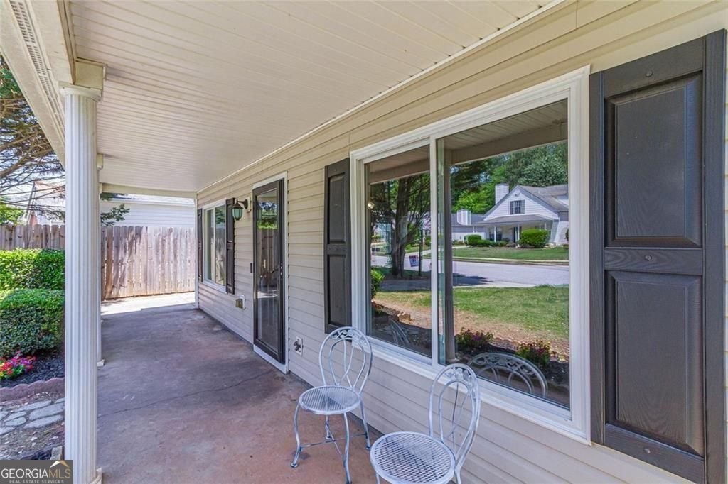 1862 Patterson Park Drive Lawrenceville - Photo 6