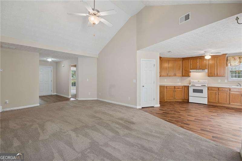 150 Lassiter Drive Covington - Photo 10