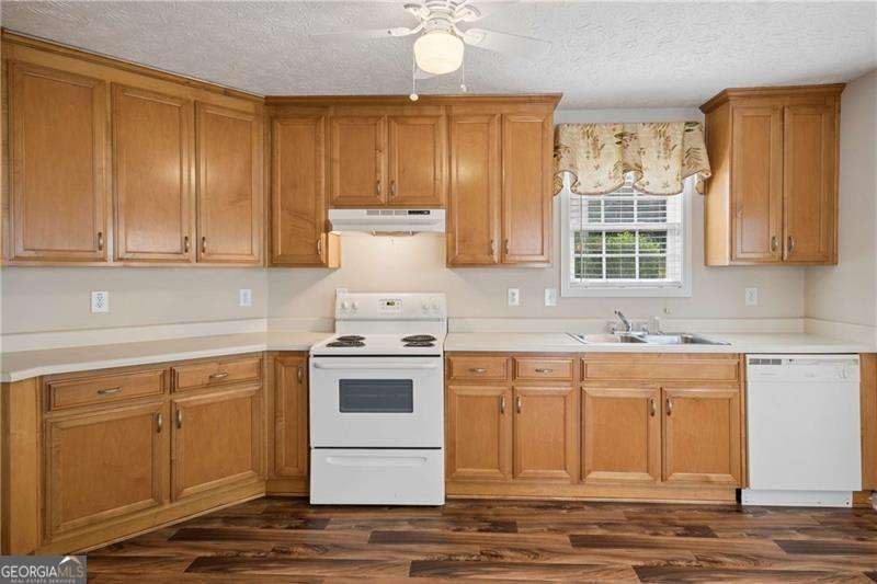 150 Lassiter Drive Covington - Photo 13