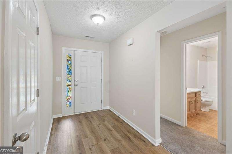 150 Lassiter Drive Covington - Photo 8