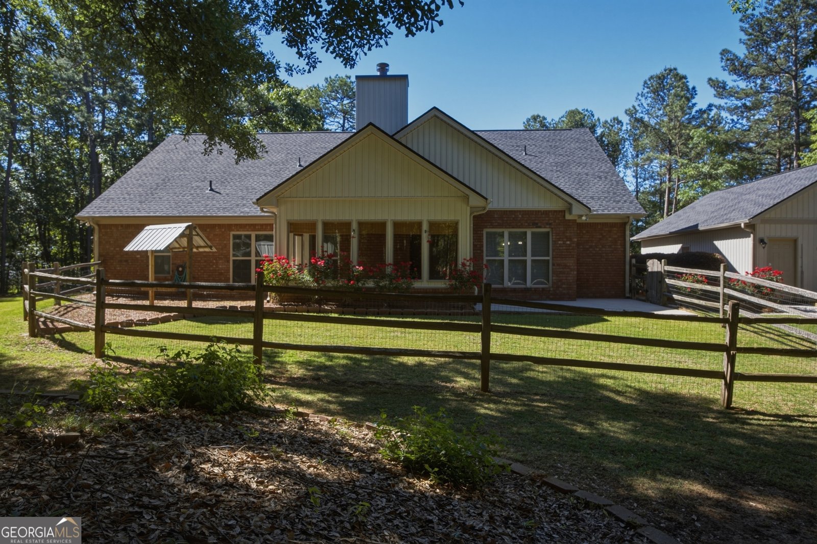635 Marigot Way Statham - Photo 39