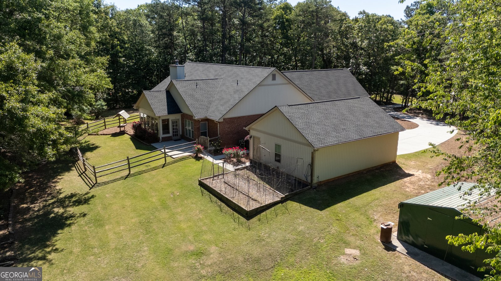 635 Marigot Way Statham - Photo 48