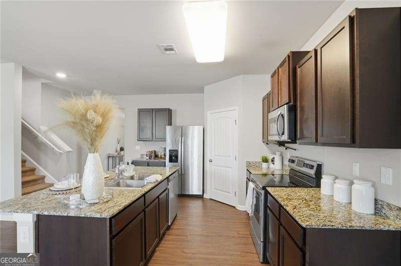 3869 Makeover Court Atlanta - Photo 10