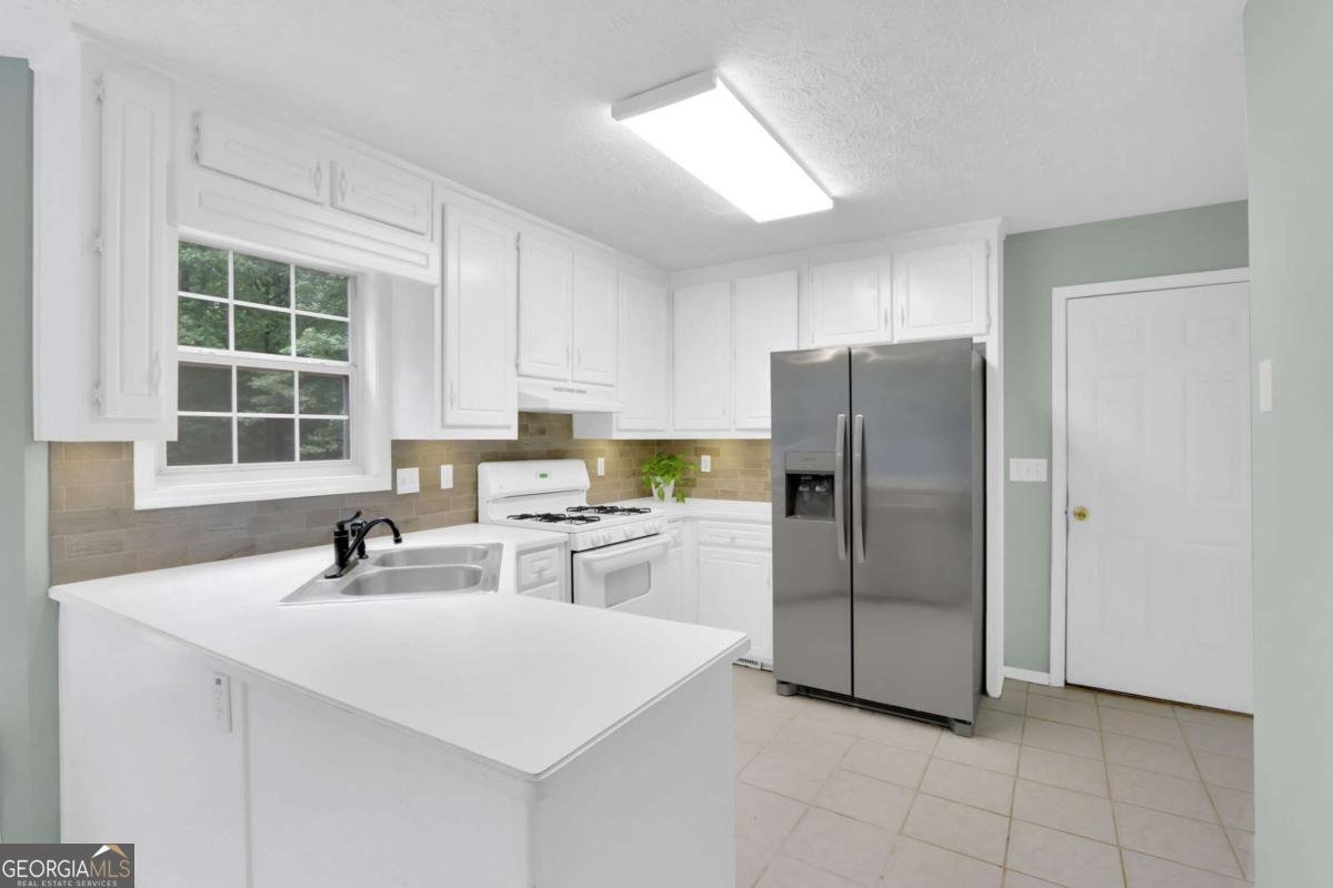 379 Creek Crossing Court Grayson - Photo 16