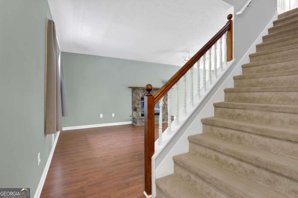 379 Creek Crossing Court Grayson - Photo 8