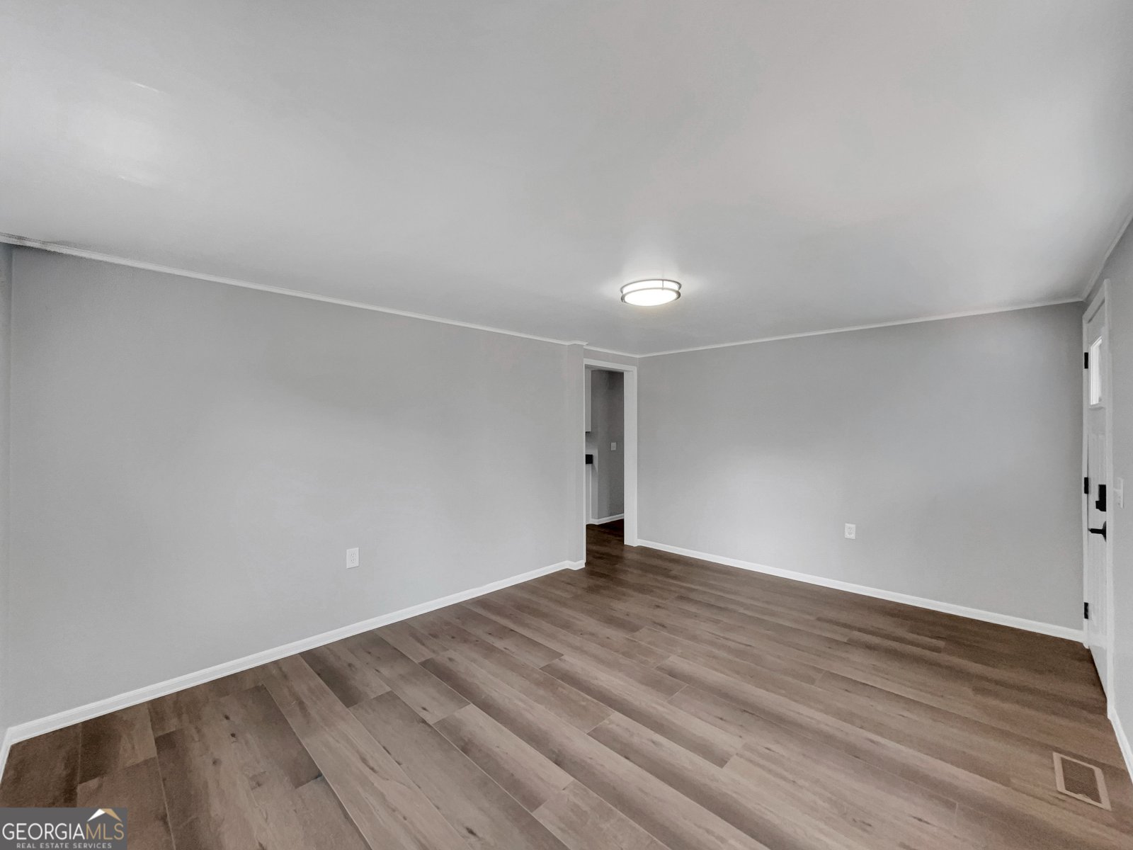 858 Clairmont Avenue Comer - Photo 8