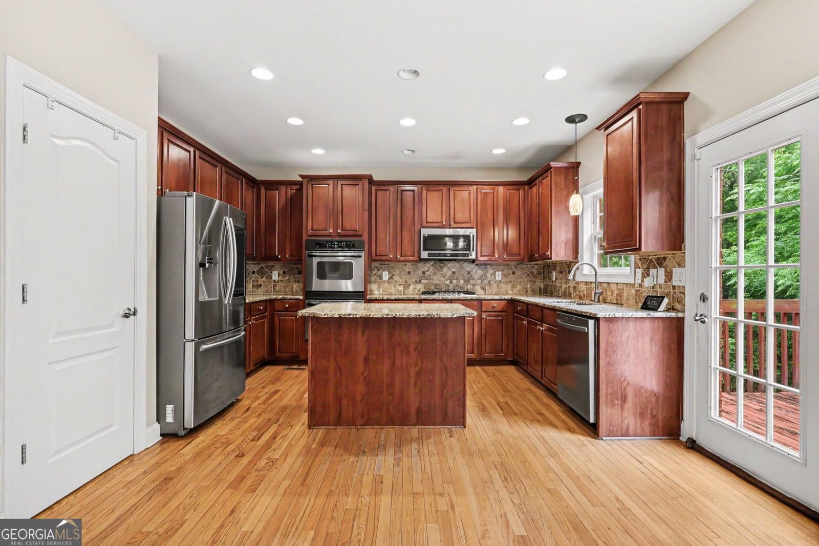 1104 Saint Remy Way Conyers - Photo 18