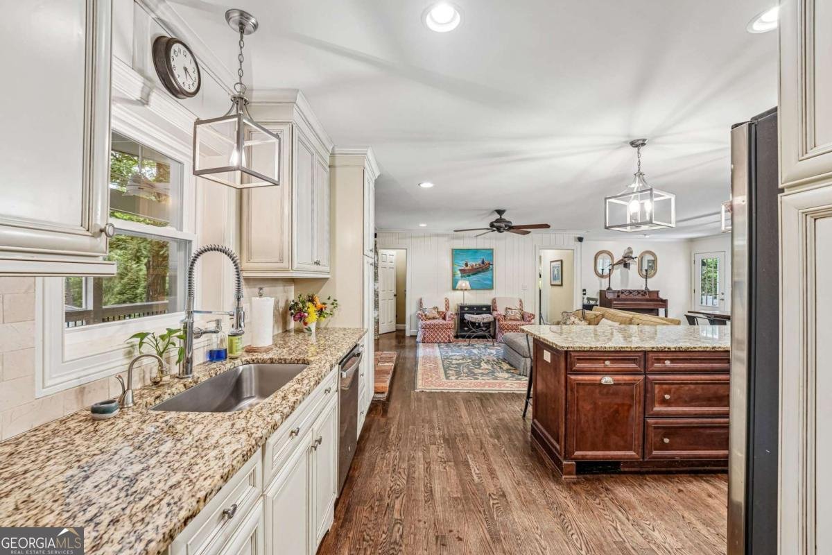 1664 Alderbrook Road Atlanta - Photo 9