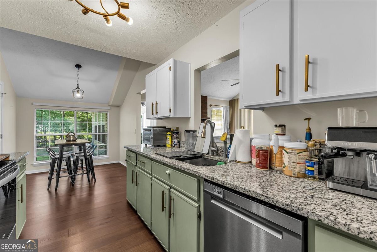 40 Whippoorwill Lane Richmond Hill - Photo 11