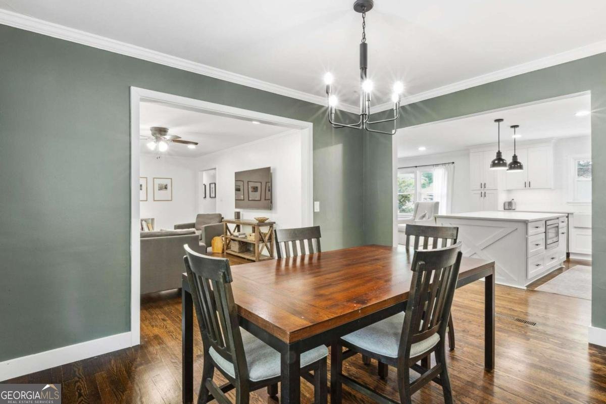 455 Forest Valley Road Sandy Springs - Photo 11