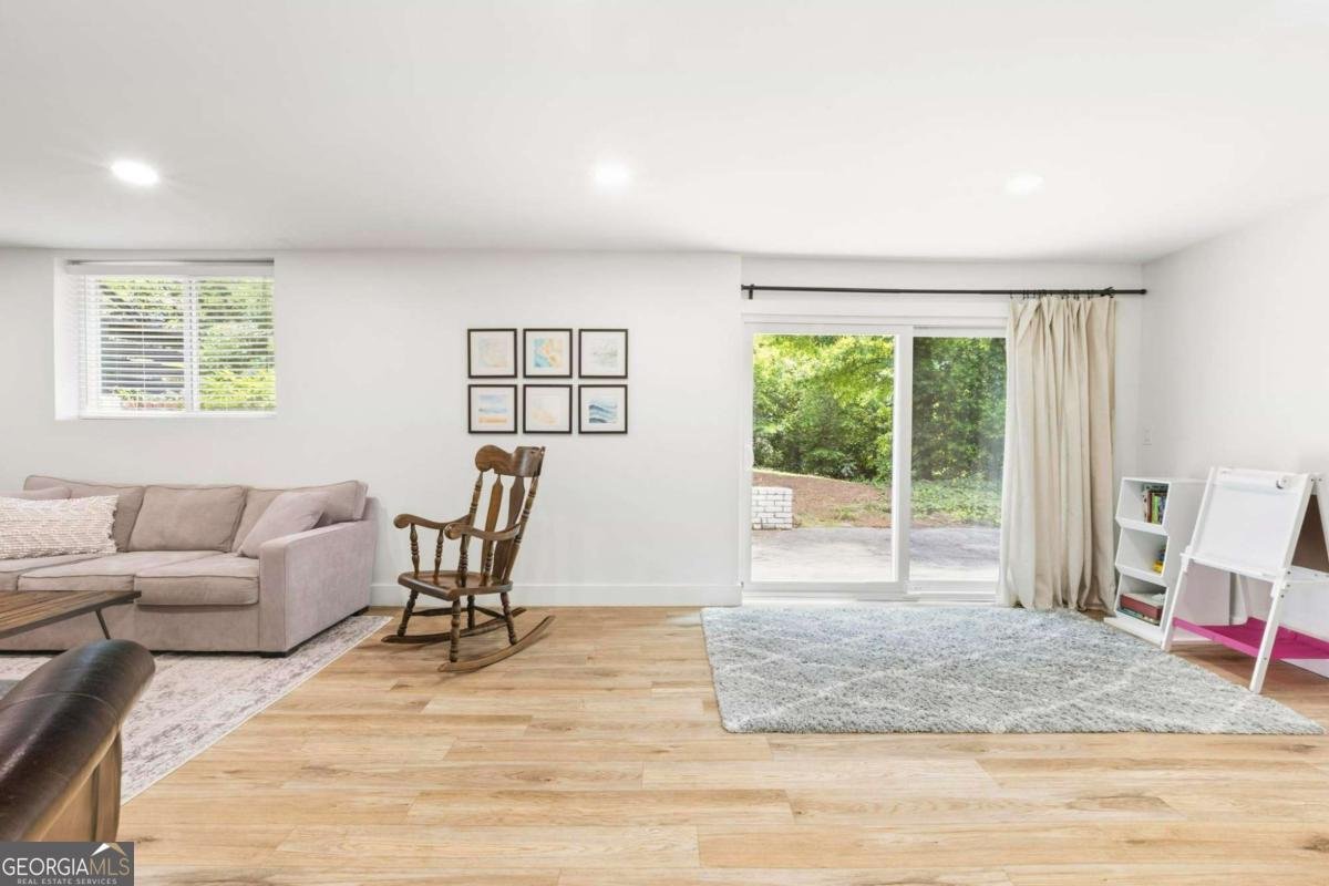 455 Forest Valley Road Sandy Springs - Photo 25