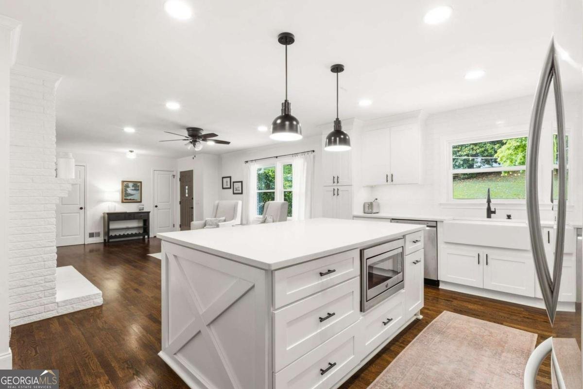 455 Forest Valley Road Sandy Springs - Photo 7