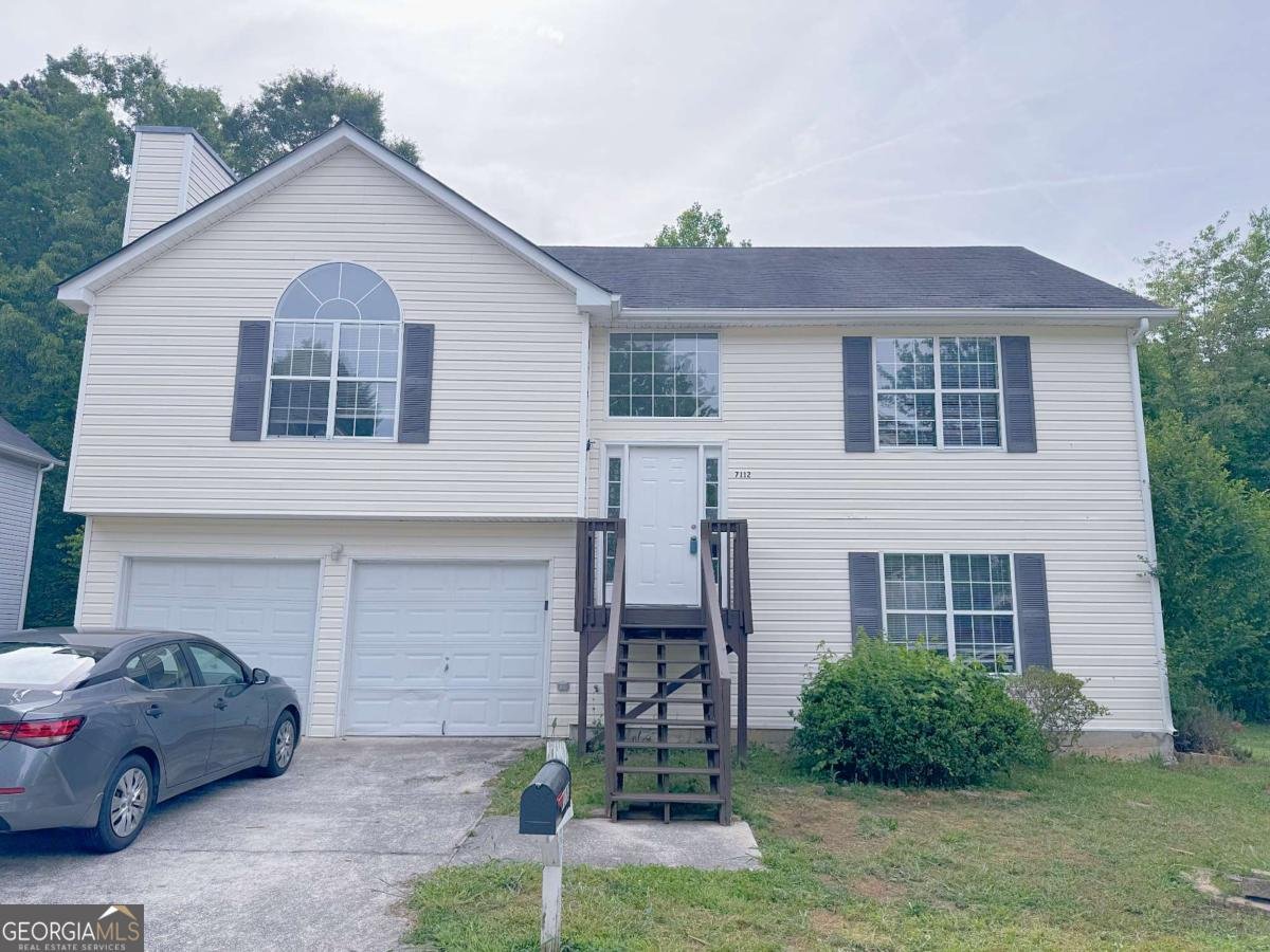 7112 Brecken Place Lithonia - main photo