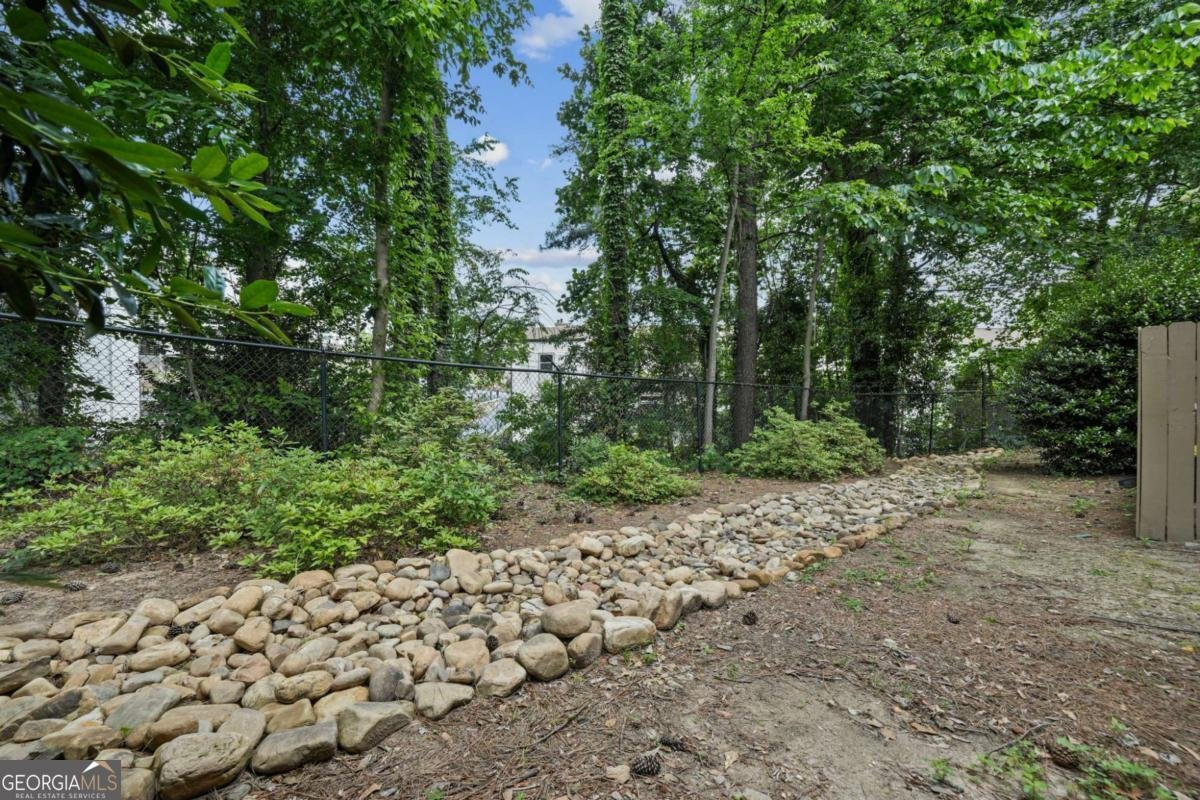 3120 Seven Pines Court Atlanta - Photo 31