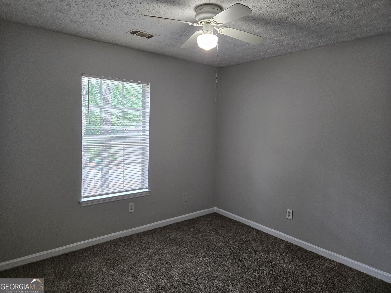 447 Sherwood Circle Stone Mountain - Photo 10