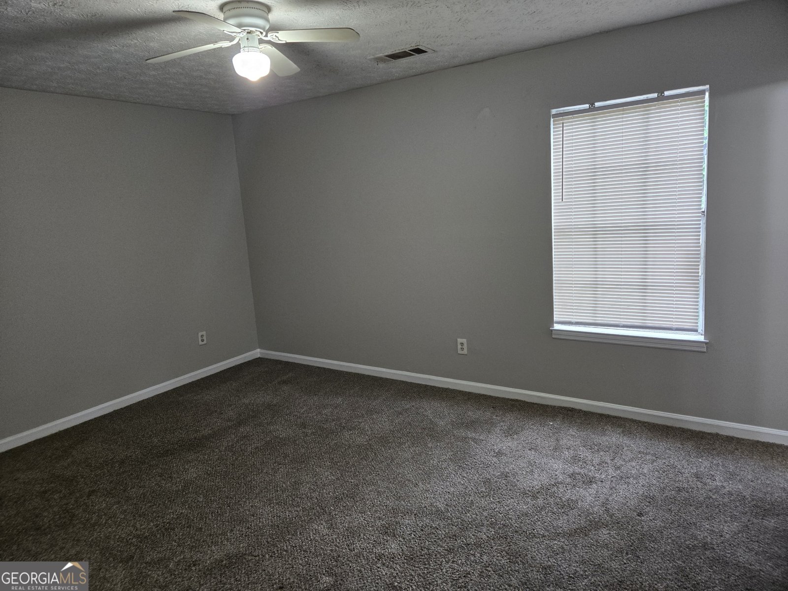 447 Sherwood Circle Stone Mountain - Photo 7