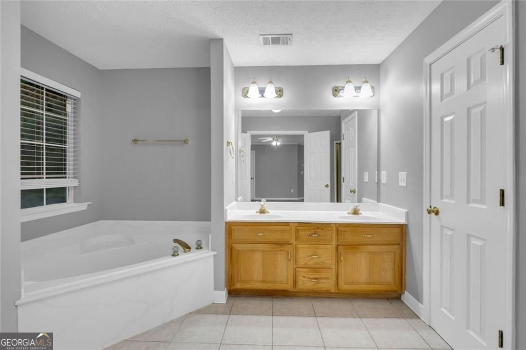 261 Sunderland Way Stockbridge - Photo 19