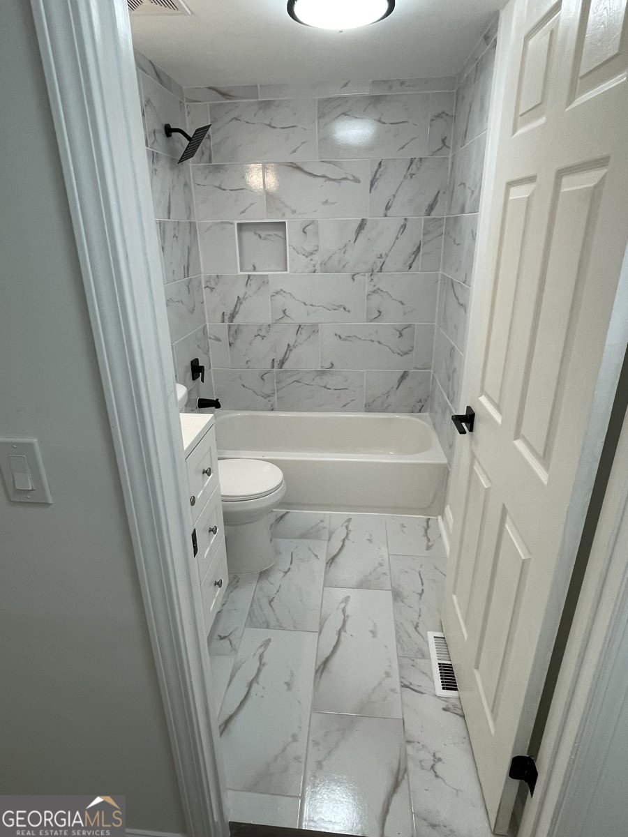4941 Isle Royal Court Stone Mountain - Photo 13
