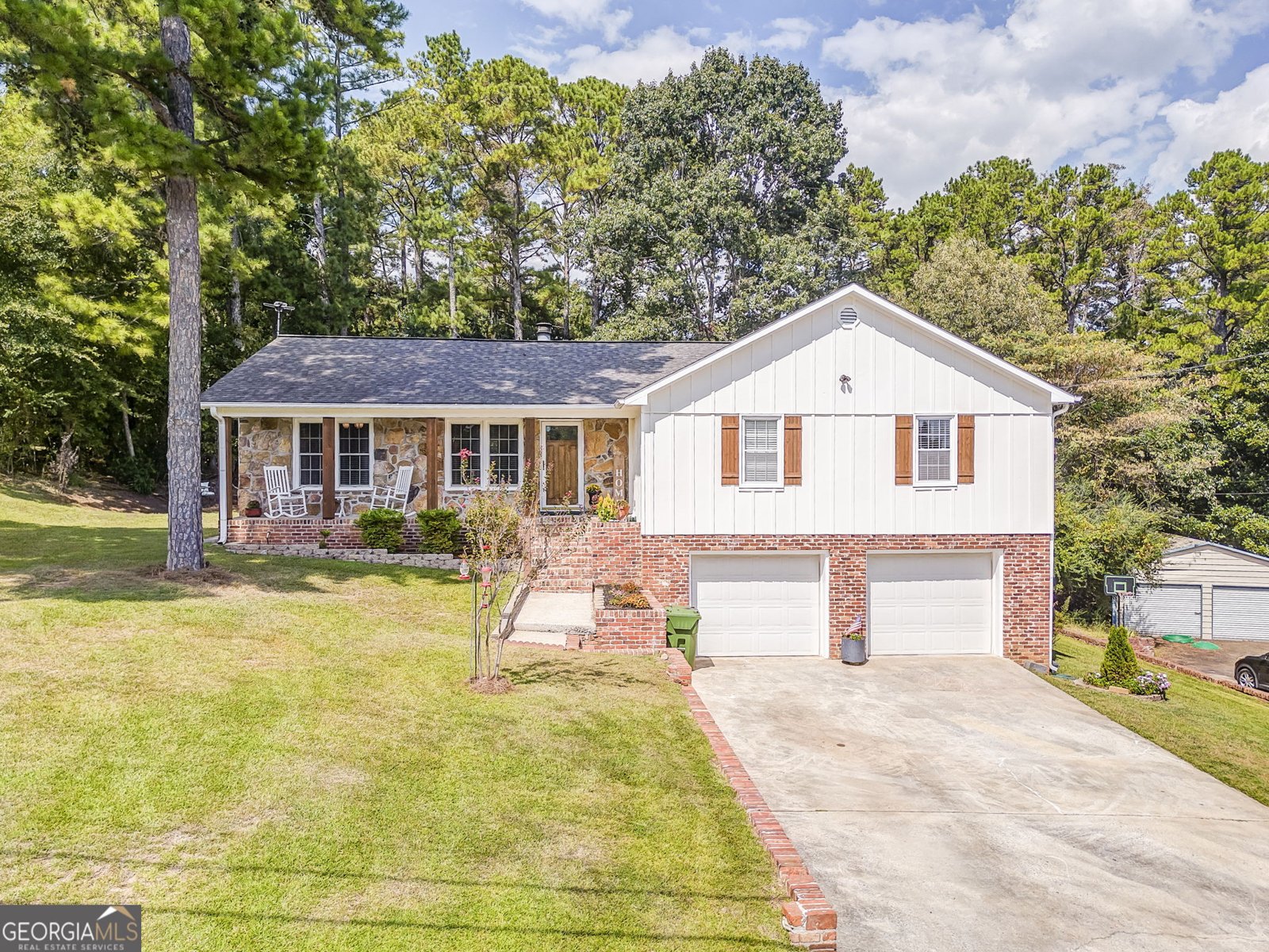 32 Devonshire Drive Rome - main photo