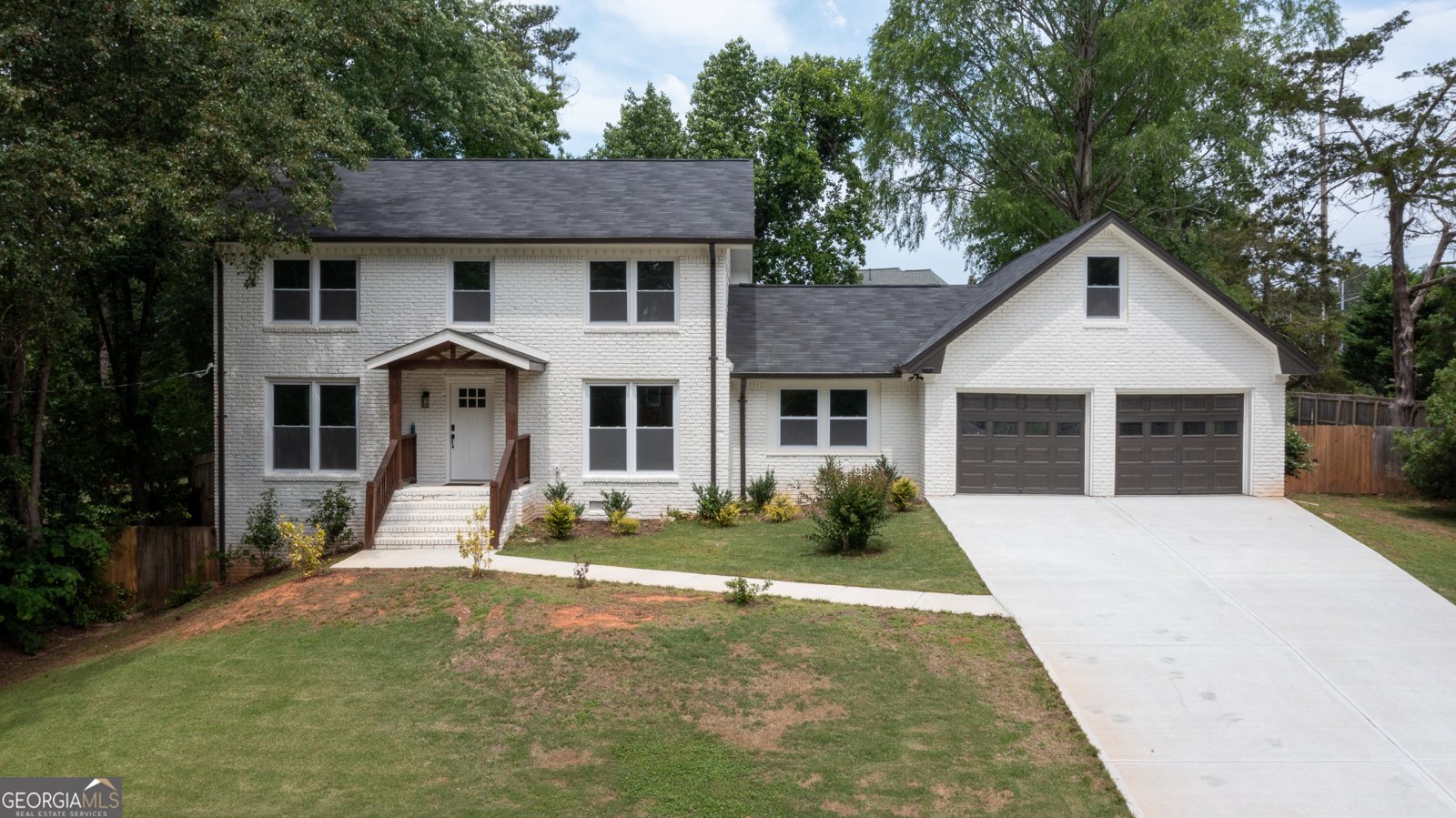 4307 Cedar Wood Drive Lilburn - main photo