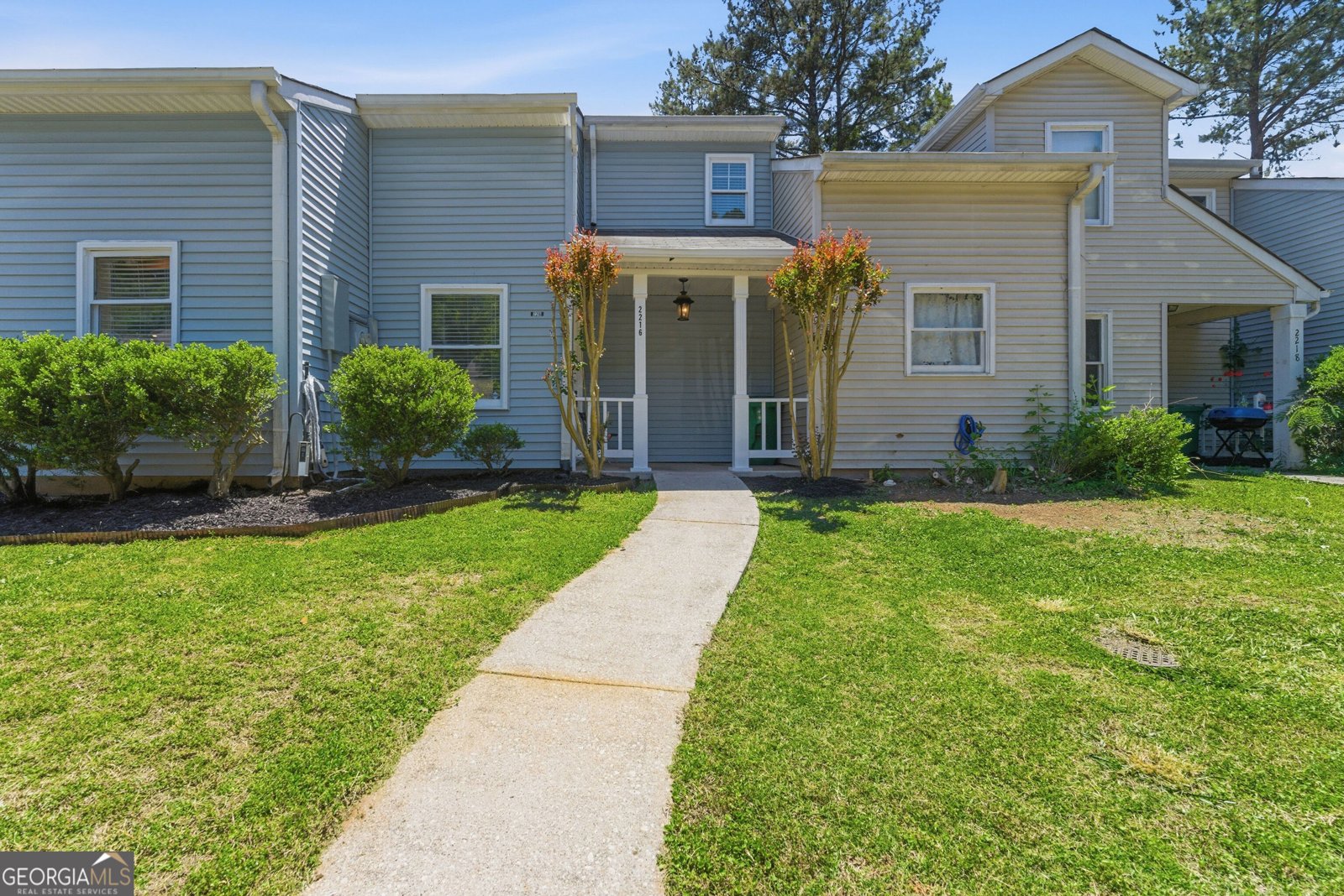 2216 Wellington Circle Lithonia - main photo