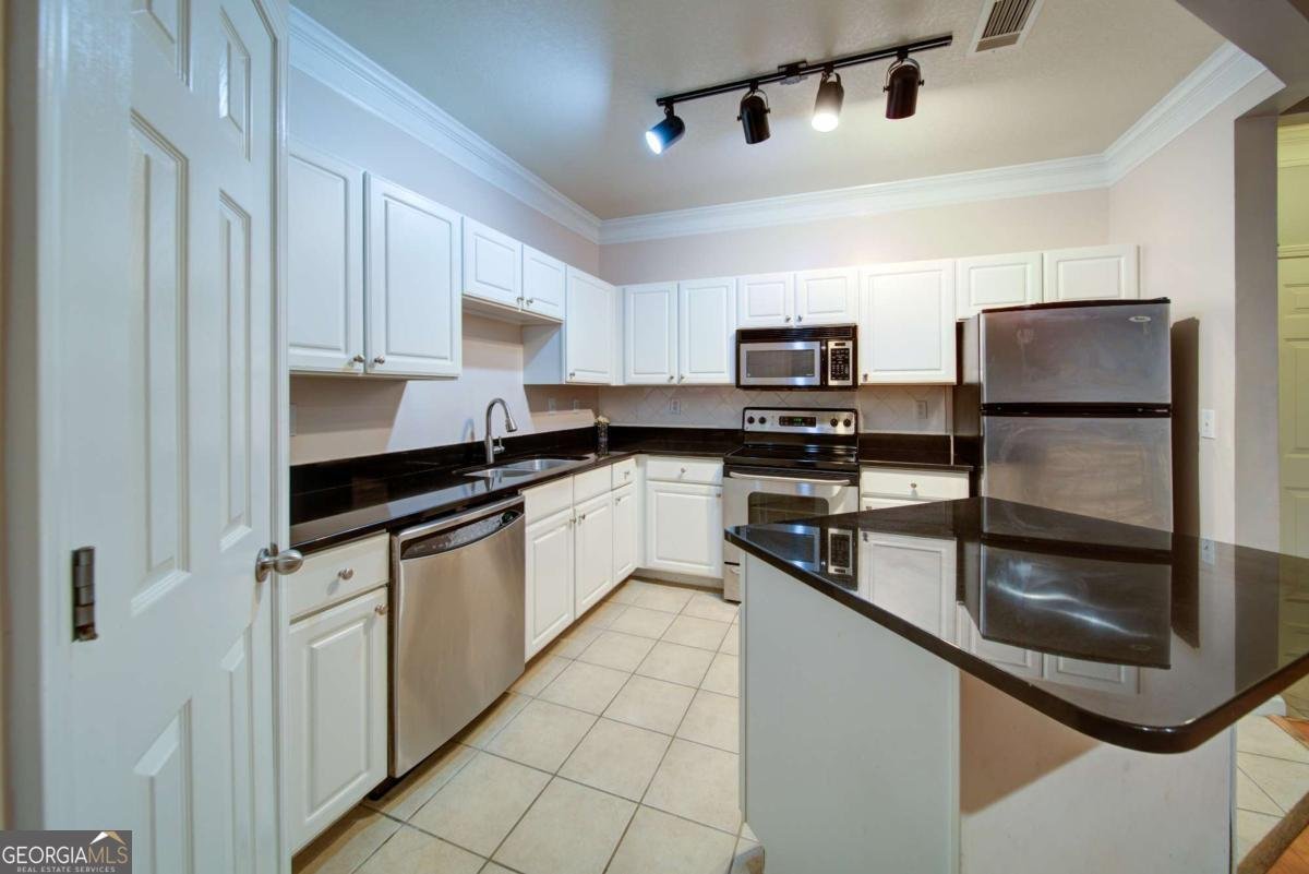 1850 Cotillion Drive Atlanta - Photo 6