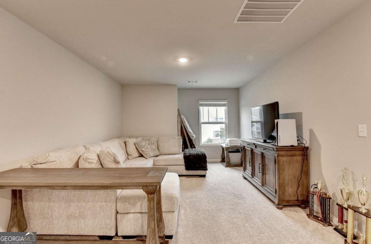 6817 Scarlet Oak Way Flowery Branch - Photo 10